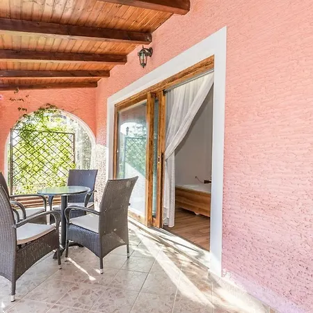 Apartments Darinka Porec Exterior photo